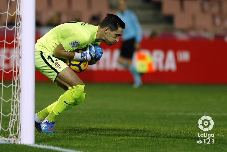 Diego Mariño en la agenda del Granada CF para reforzar su portería (LALIGA)