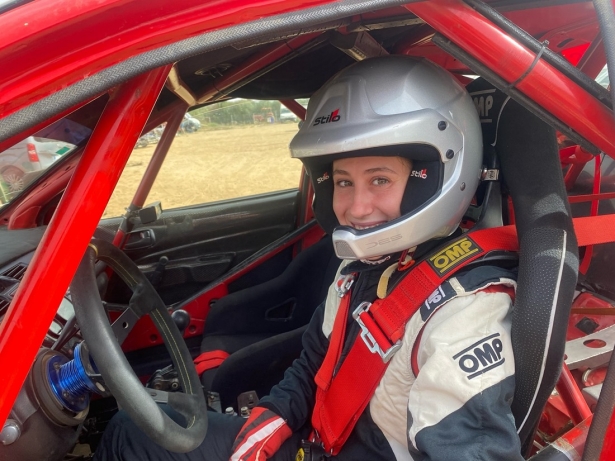 Nuria Pons durante una prueba (LA TULASPORT) Nuria Pons durante una prueba (LA TULASPORT)