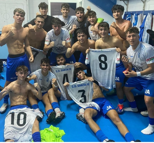 El CD Santa Fe celebra su primera victoria (CD SANTA FE) 