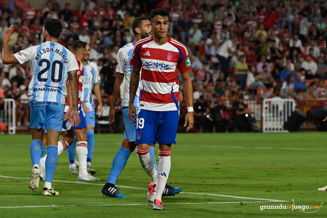 El Granada sigue sin ganar en su estadio (JOSÉ M. BALDOMERO)