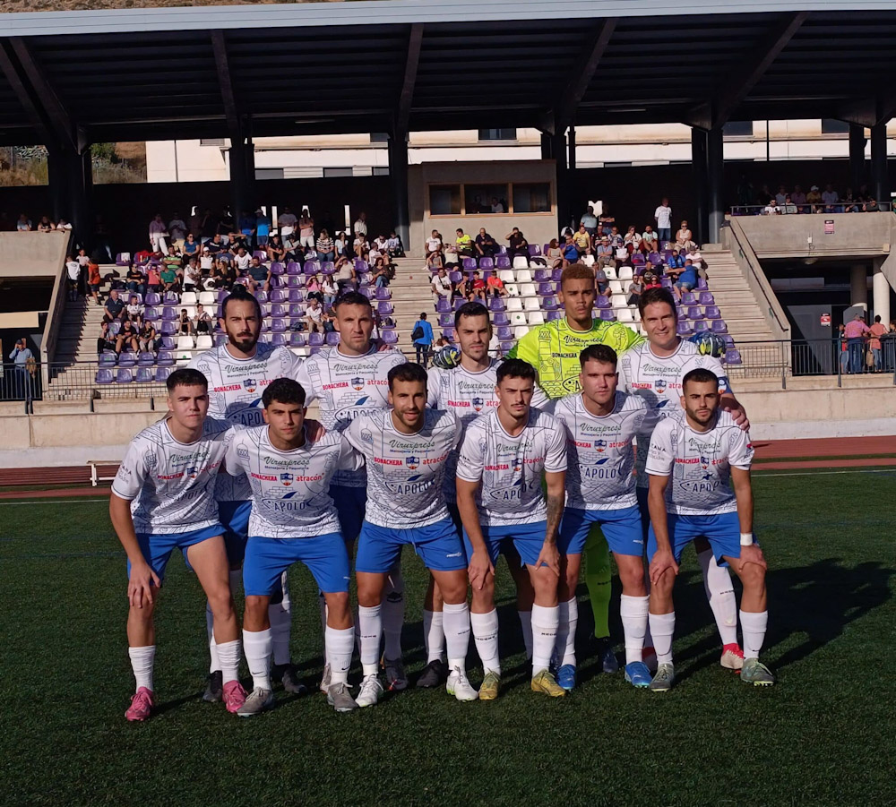 Once Inicial del Loja ante el Casabermeja (PACO CASTILLO)