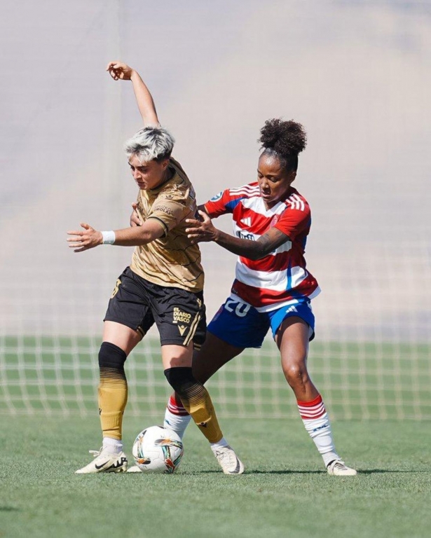 El Granada femenino encajó una nueva derrota (GRANADA CF) El Granada femenino encajó una nueva derrota (GRANADA CF)