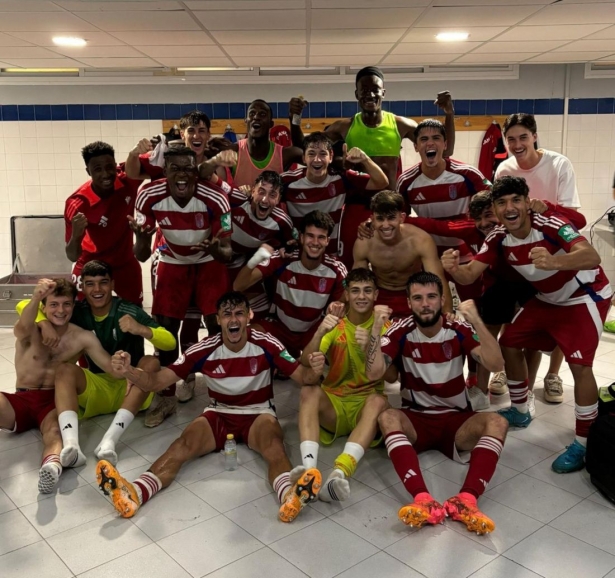 El Recreativo Granada sigue una línea ascendente (GRANADA CF)