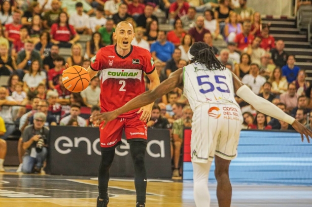 Rousselle ha comenzado la temporada asistiendo con facilidad (JOSÉ VELASCO) Rousselle ha comenzado la temporada asistiendo con facilidad (JOSÉ VELASCO)