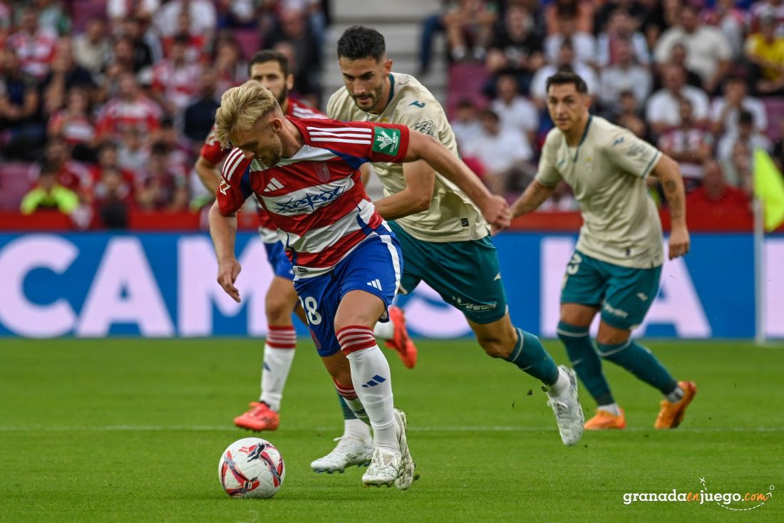 El Granada va a por la tercera victoria consecutiva (JOSÉ M. BALDOMERO)