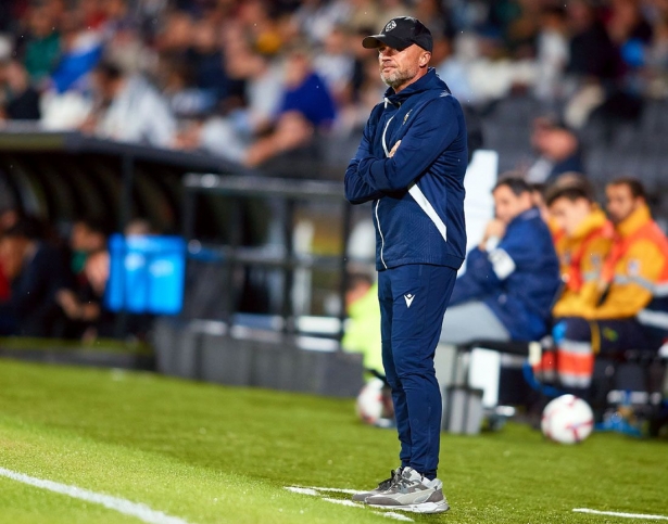Schreuder ha terminado satisfecho con el partido de su equipo (LOF) Schreuder ha terminado satisfecho con el partido de su equipo (LOF)