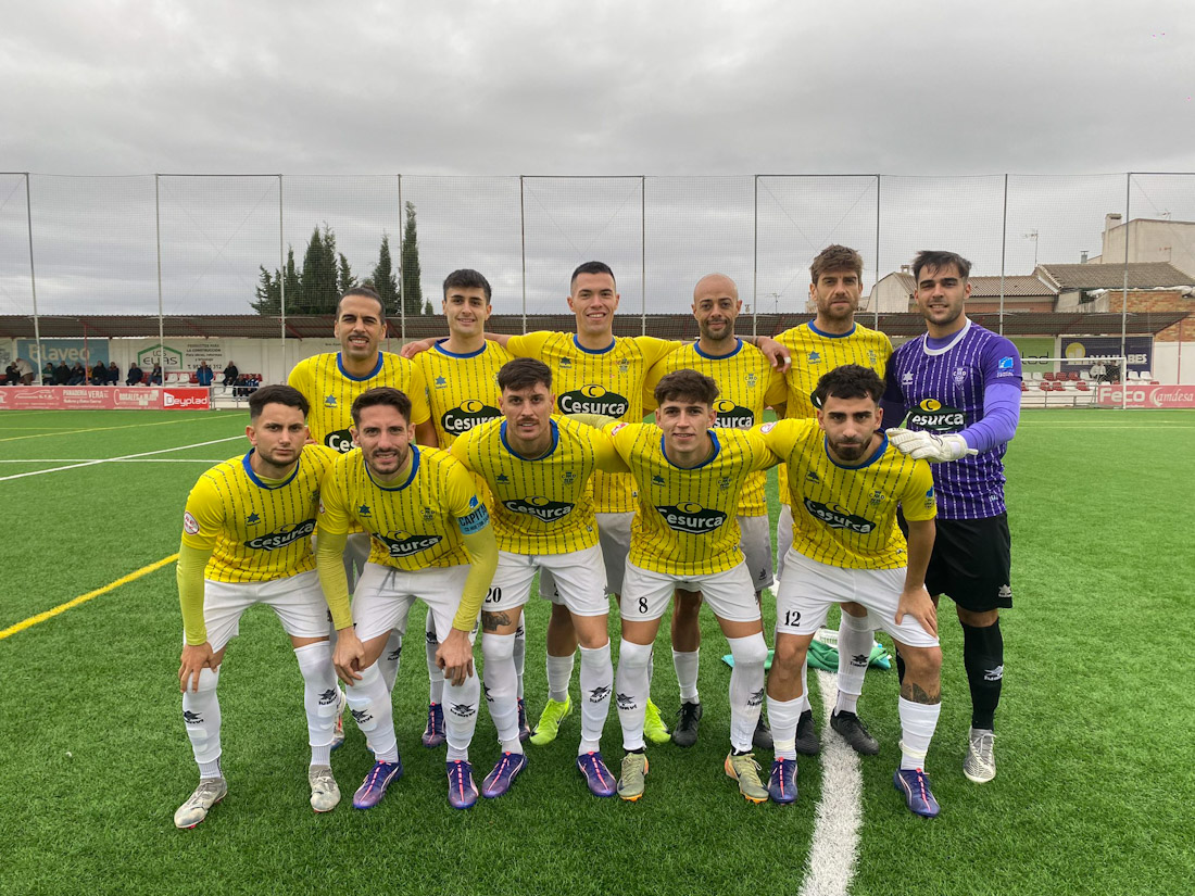 Once inicial del CD Huétor Tájar en Torreperogil (CD HUÉTOR TÁJAR) 