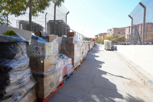 El granadinismo se ha volcado con los afectados por la DANA en Valencia (GRANADA CF) El granadinismo se ha volcado con los afectados por la DANA en Valencia (GRANADA CF)