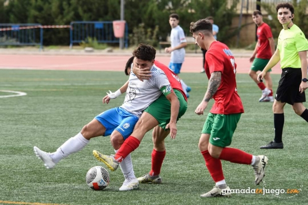 El CD Santa Fe sigue en un momento dulce (JOSÉ M. BALDOMERO) El CD Santa Fe sigue en un momento dulce (JOSÉ M. BALDOMERO)