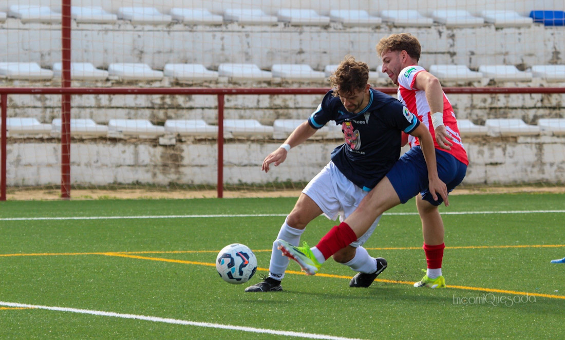 El Guadix CF visita al Salar CF (ENCARNI QUESADA)
