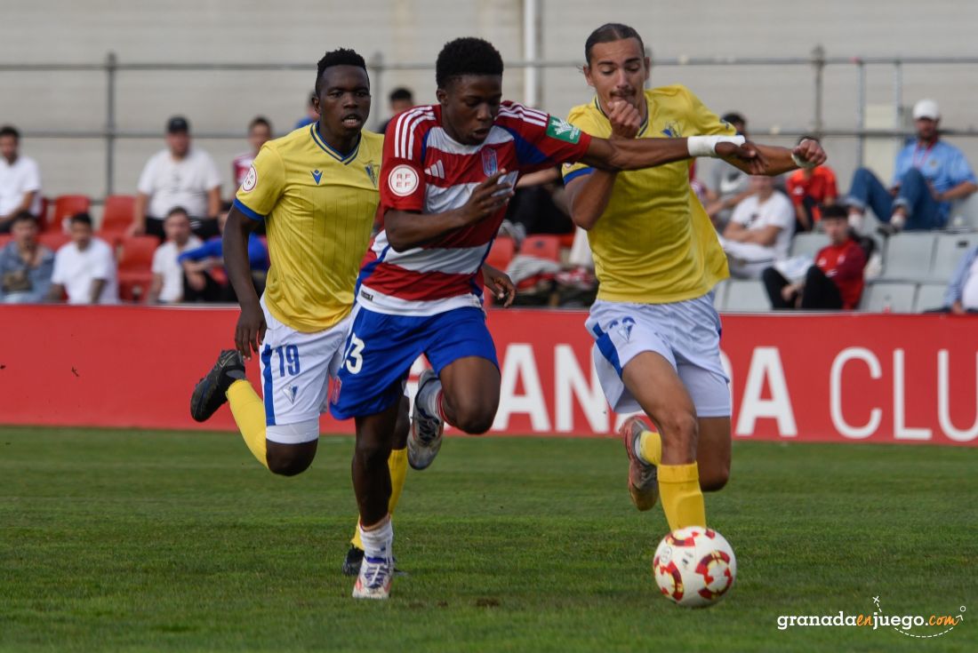 Kevlin debutó con el Recreativo dejando inmejorables sensaciones (J. PALMA)