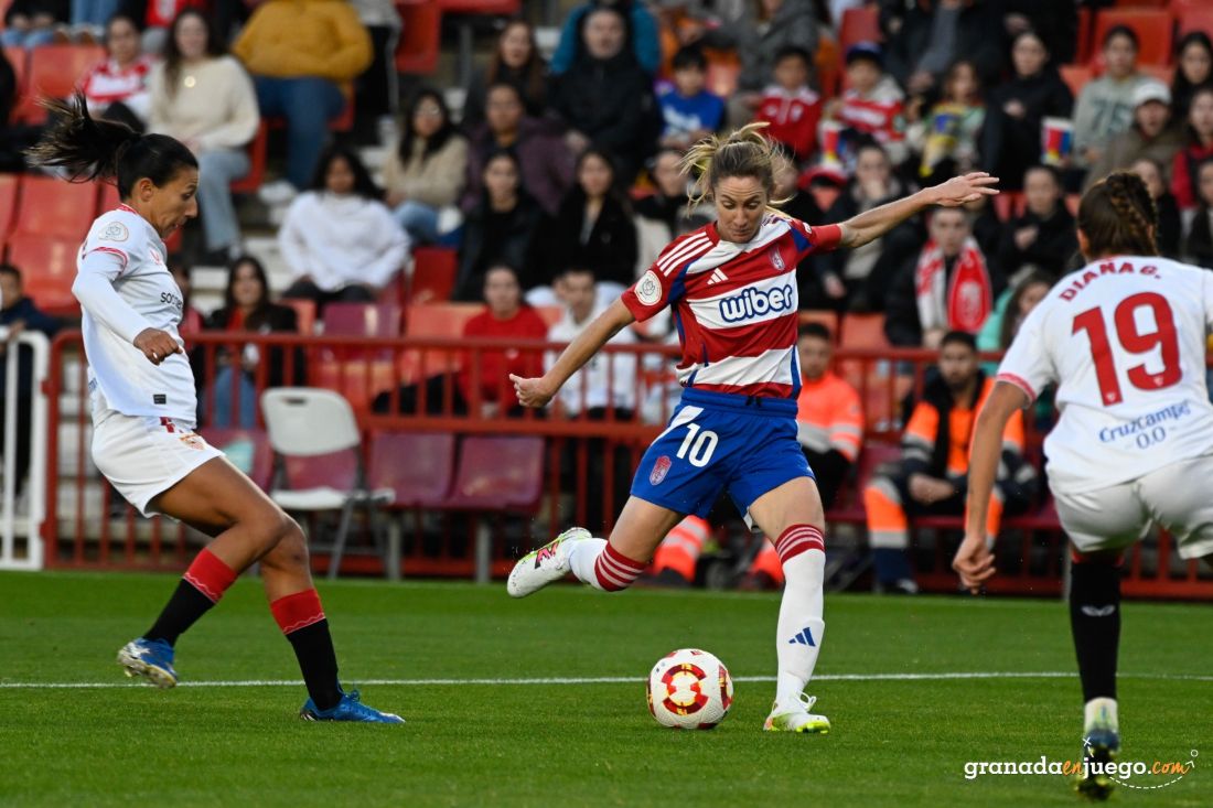 El Granada femenino logró el pase a la siguiente ronda (JOSÉ M. BALDOMERO)