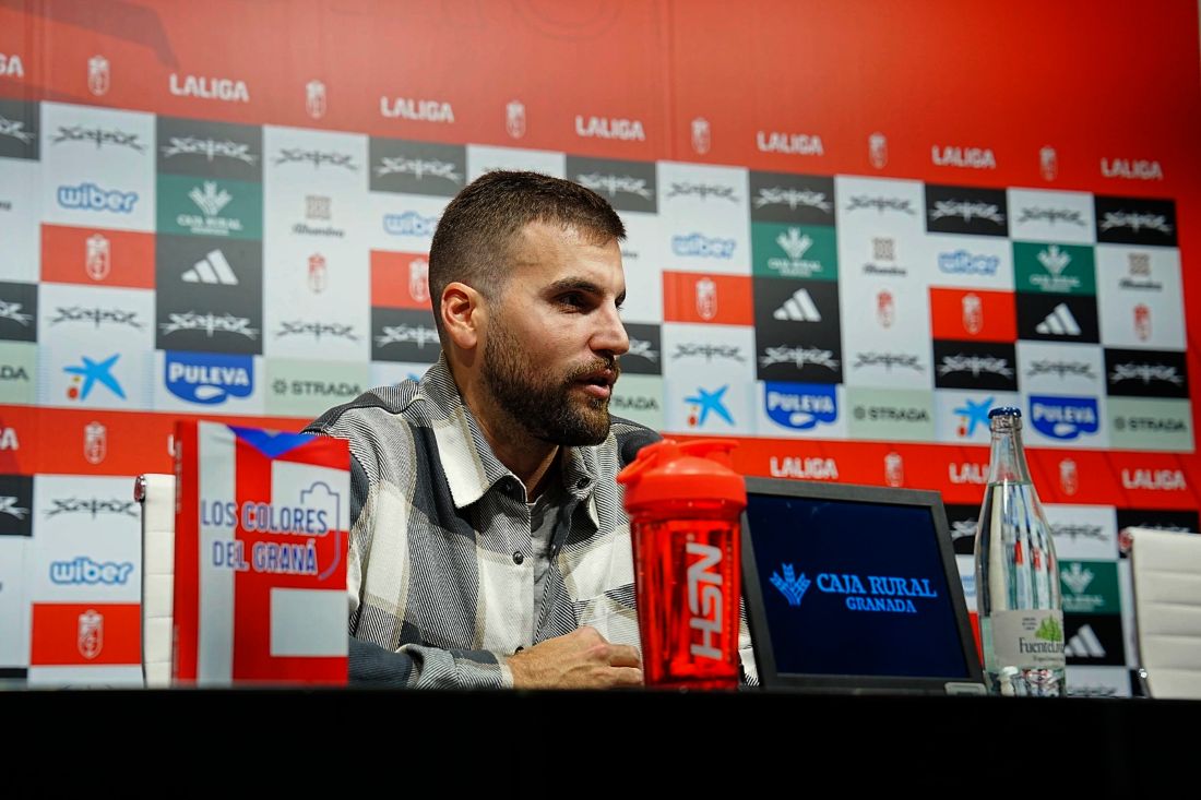 Momento de la presentación (GRANADA CF)