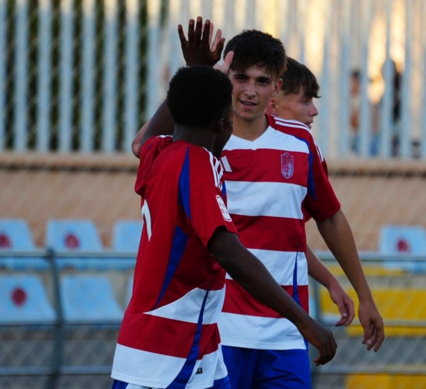 El juvenil quiere el billete a la siguiente ronda (GRANADA CF) El juvenil quiere el billete a la siguiente ronda (GRANADA CF)