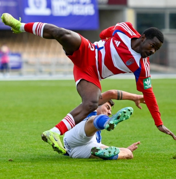 El Recre encajó una nueva derrota (GRANADA CF) El Recre encajó una nueva derrota (GRANADA CF)