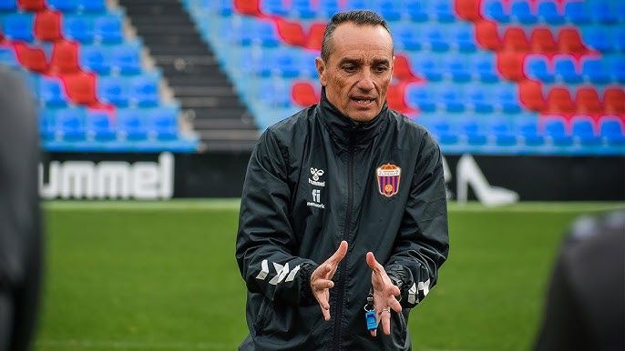 Oltra espera reflotar al Eldense (ELDENSE)