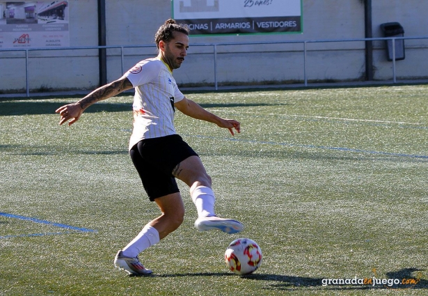 El Huétor Tájar quiere hacerse fuerte en su casa (J. PALMA) El Huétor Tájar quiere hacerse fuerte en su casa (J. PALMA)