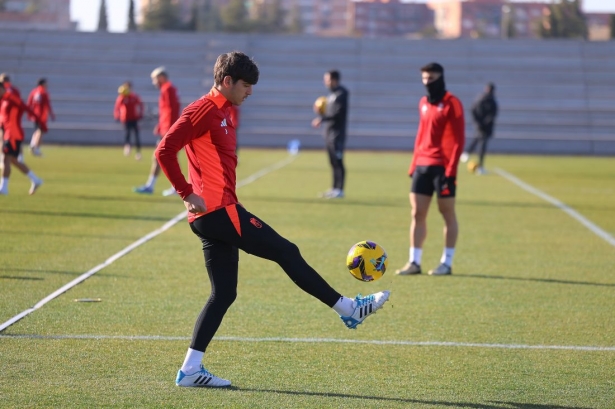 El equipo sigue trabajando con la mente puesta en el Mirandés (J. AZCOYTIA)