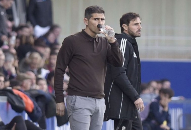 Hidalgo ha valorado el punto a pesar de estar con uno más sobre el terreno de juego (LALIGA) Hidalgo ha valorado el punto a pesar de estar con uno más sobre el terreno de juego (LALIGA)