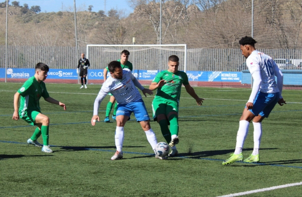 El Loja sigue con su línea ascendente (PACO CASTILLO)