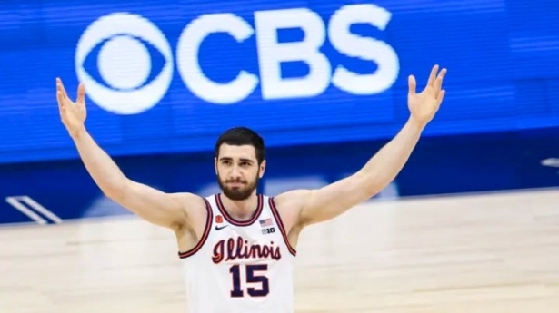 El georgiano lleva para reforzar el juego interior 