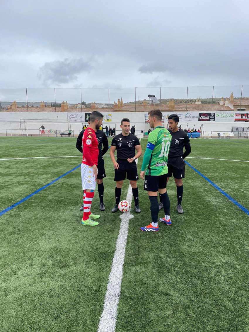 El CD Huétor Vega se ha llevado un intenso derbi (CD HUÉTOR VEGA)