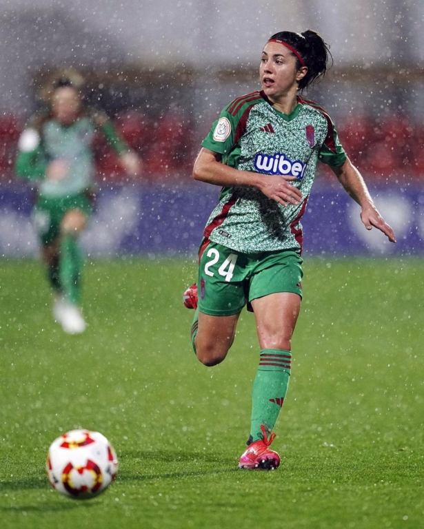 Las rojiblancas quieren retomar con fuerza la liga (GRANADA CF) Las rojiblancas quieren retomar con fuerza la liga (GRANADA CF)