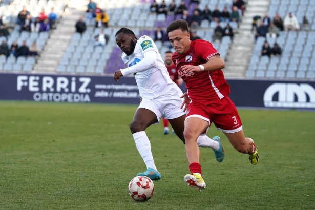 El CF Motril apunta a la zona de play off (J. PALMA) El CF Motril apunta a la zona de play off (J. PALMA)