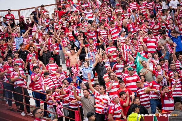 La afición ya arropó al equipo en Albacete (LOF) La afición ya arropó al equipo en Albacete (LOF)