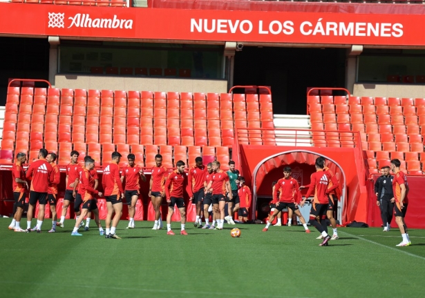 El equipo vuelve el martes al trabajo (J. AZCOYTIA)