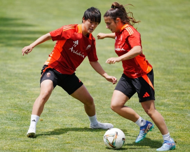 El Granada femenino quiere seguir peleando por la Super Copa (GRANADA CF) El Granada femenino quiere seguir peleando por la Super Copa (GRANADA CF)
