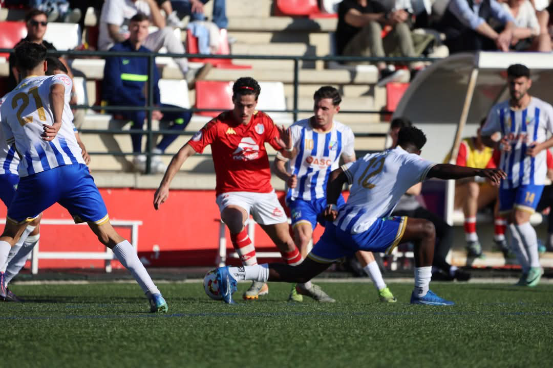 Bolívar ha dejado al Arenas en Tercera RFEF (JOSÉ ANDRÉS FERNÁNDEZ)