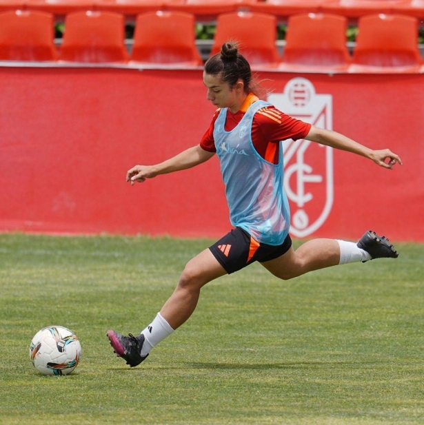 El Granada femenino quiere despedir la temporada con una victoria (GRANADA CF) El Granada femenino quiere despedir la temporada con una victoria (GRANADA CF)