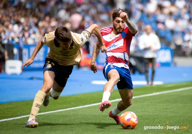 Tsitaishvili jugó un partido muy completo en Riazor (LOF) Tsitaishvili jugó un partido muy completo en Riazor (LOF)