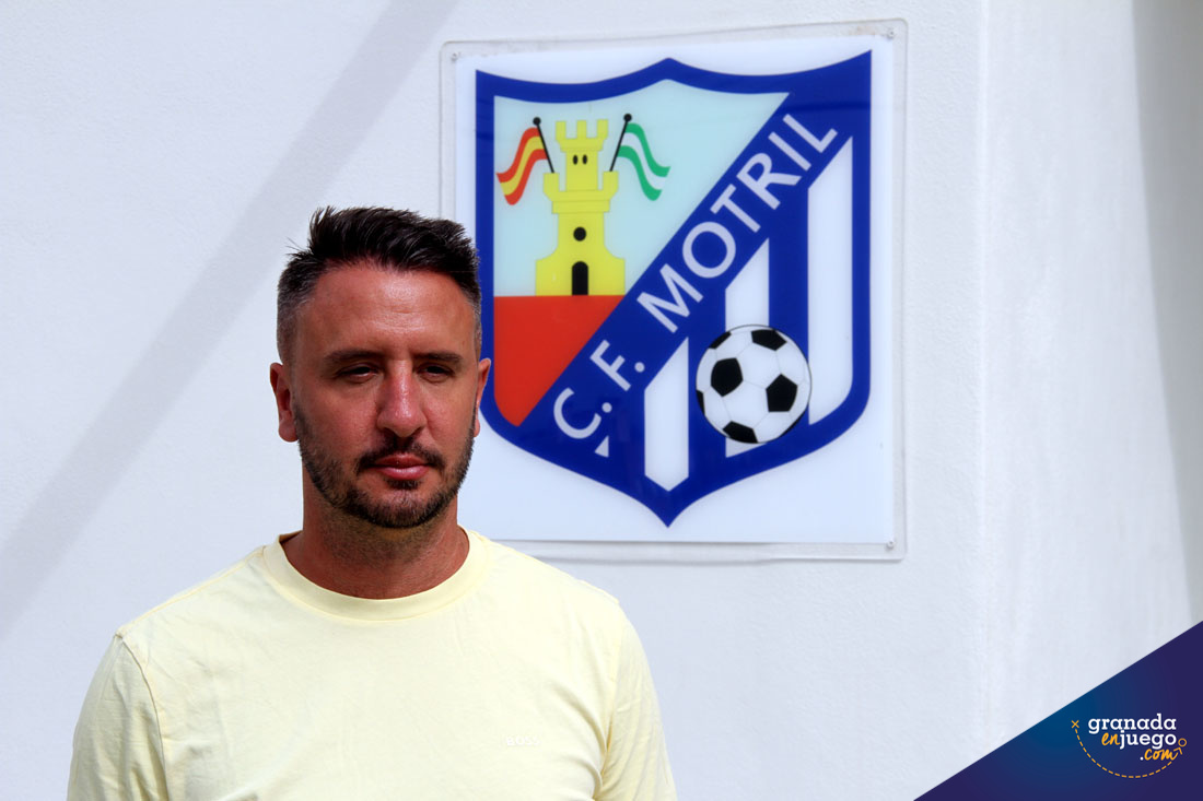 El director deportivo del CF Motril, Víctor Barbado `Viti`