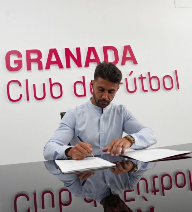 Bueno espera reconducir el rumbo del filial (GRANADA CF) Bueno espera reconducir el rumbo del filial (GRANADA CF)