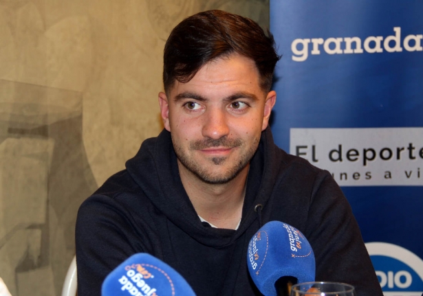 Julio Franco se sentará en el banquillo del Vandalia de Peligros la próxima temporada (J. PALMA)