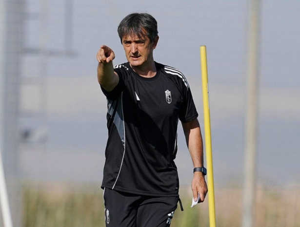 Pacheta espera ver mejoría en su equipo (GRANADA CF) Pacheta espera ver mejoría en su equipo (GRANADA CF)