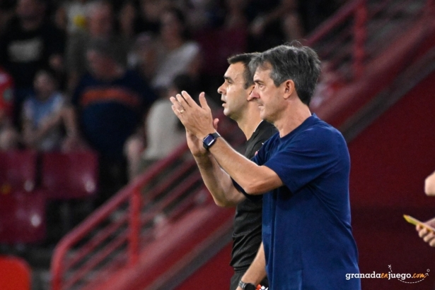 Pacheta tiene la difícil misión de formar un equipo competitivo (J. M. BALDOMERO) Pacheta tiene la difícil misión de formar un equipo competitivo (J. M. BALDOMERO)