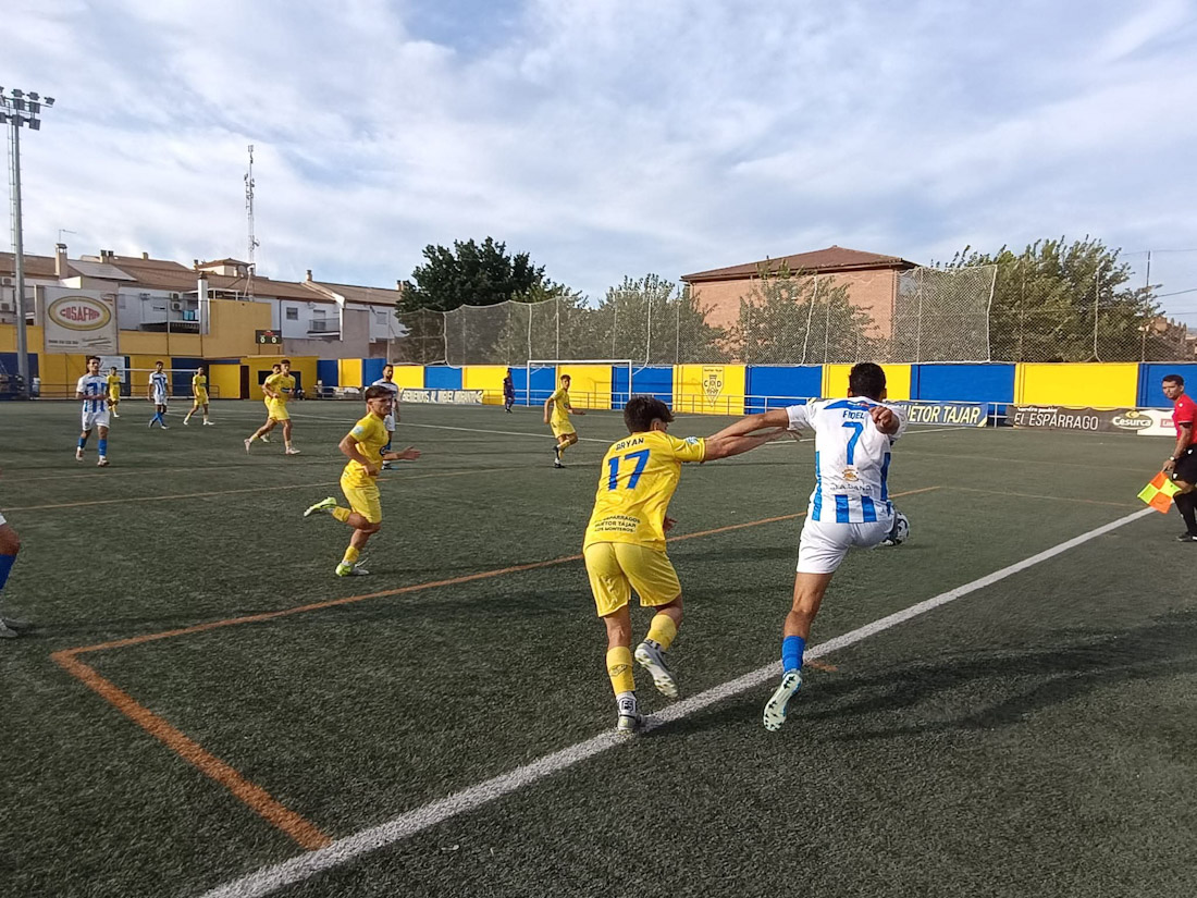 CD Huétor Tájar y Bollullos igualaron en el `Miguel Moranto` (RFAF)