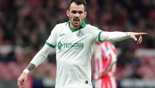 Álex Sola, refuerzo para el Granada Álex Sola, refuerzo para el Granada