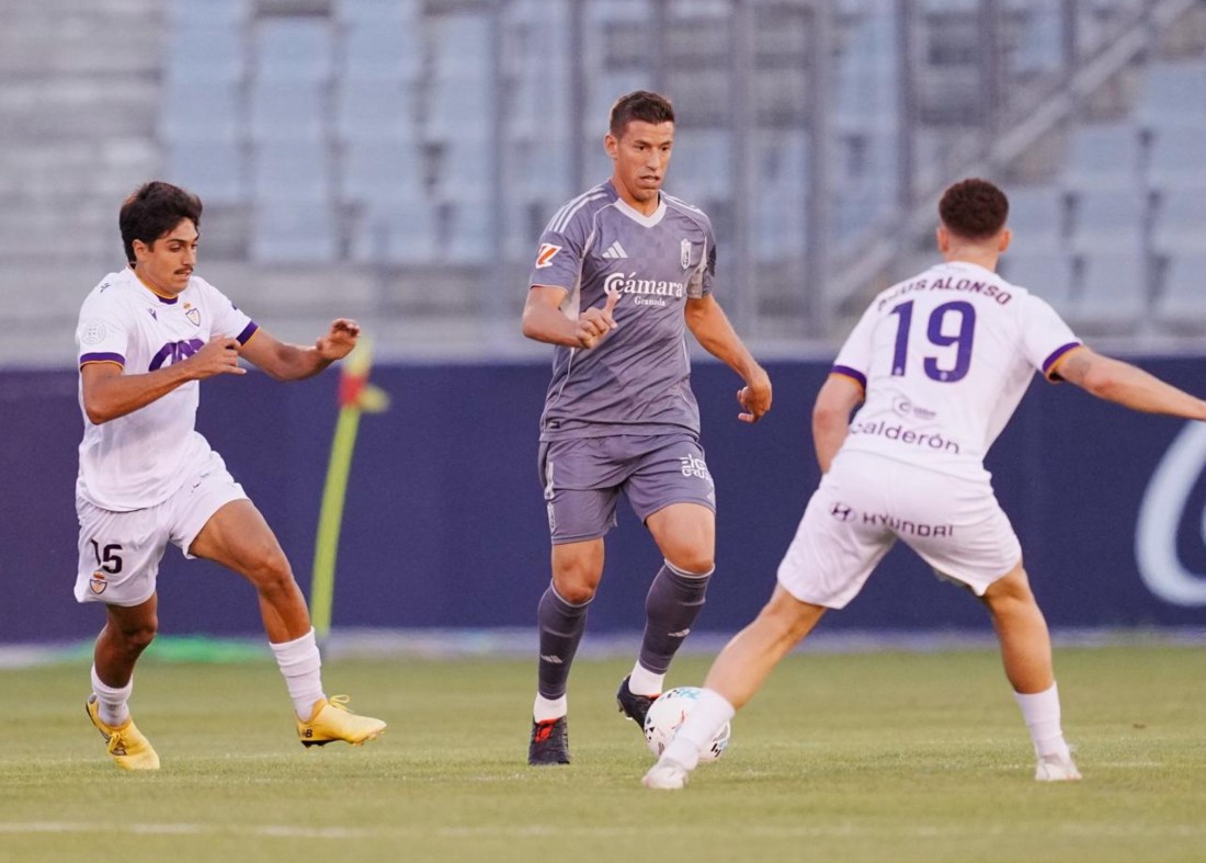 El Granada tampoco puede con el Jaén (GRANADA CF)