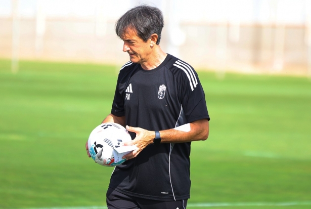 Pacheta prepara cambios para Burgos (J. AZCOYTIA) Pacheta prepara cambios para Burgos (J. AZCOYTIA)