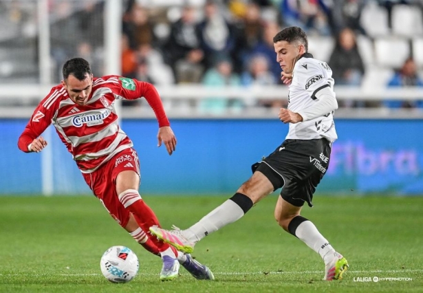 Sola marcó su primer tanto como rojiblanco (LALIGA)