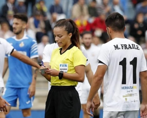Marta Huerta dirigirá el partido del Granada Marta Huerta dirigirá el partido del Granada