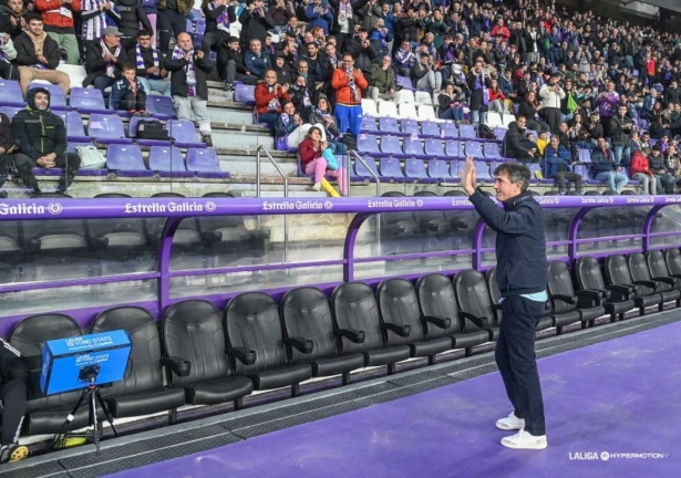 Pacheta ha sido ovacionado en Pucela (LALIGA) Pacheta ha sido ovacionado en Pucela (LALIGA)