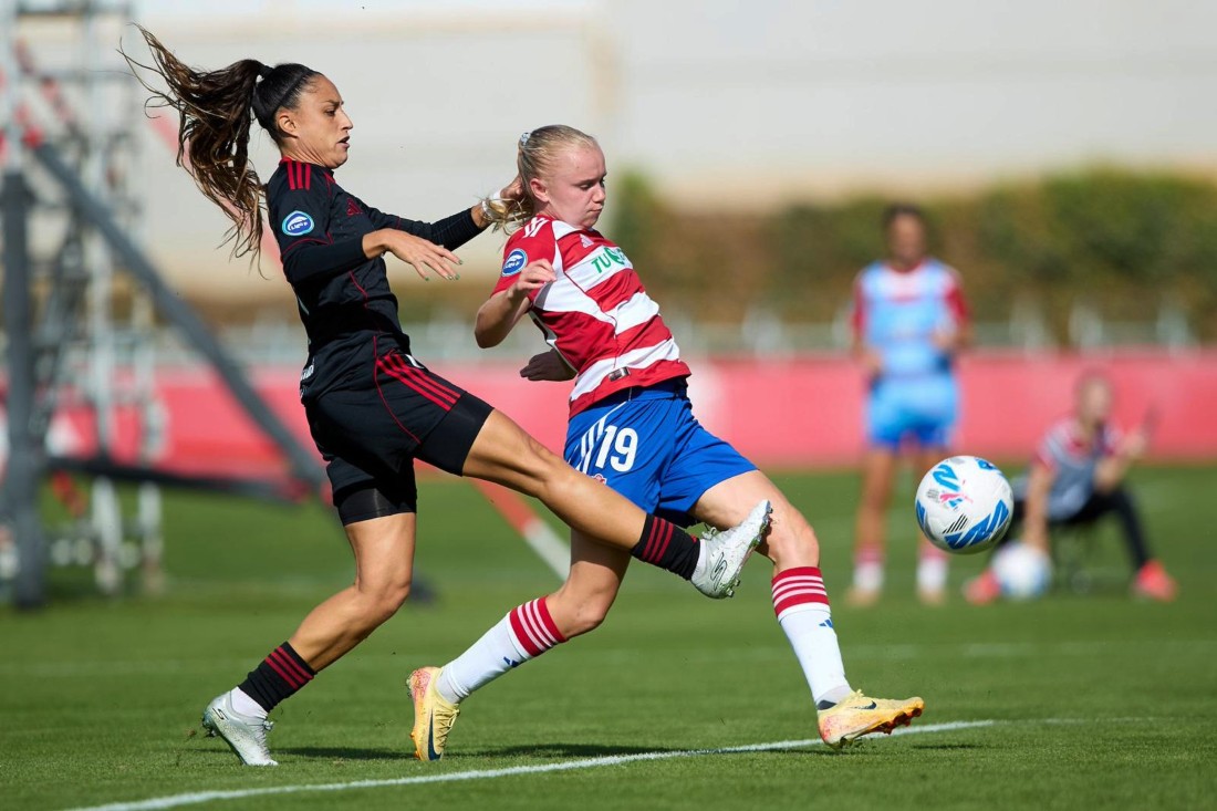 Las rojiblancas sucumbieron ante el acierto del Sevilla (GRANADA CF)