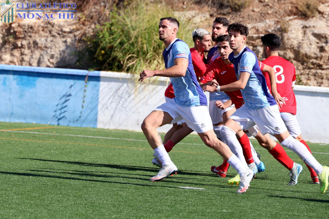 El Atlético Monachil defenderá el liderato ante el Atarfe Industrial (MANU LÓPEZ/ATLÉTICO MONACHIL)