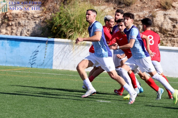 El Atlético Monachil defenderá el liderato ante el Atarfe Industrial (MANU LÓPEZ/ATLÉTICO MONACHIL)