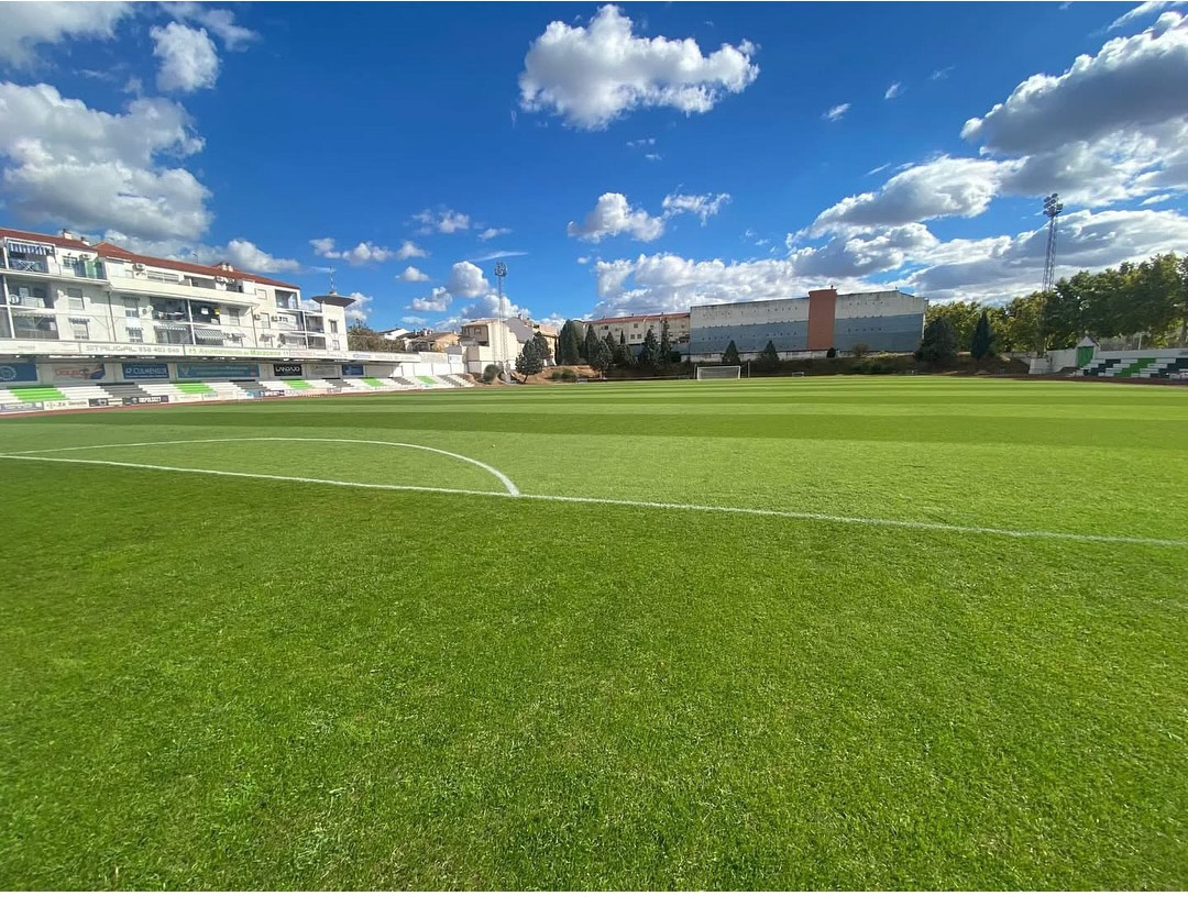 El renovado césped de la Ciudad Deportiva acogerá el derbi 